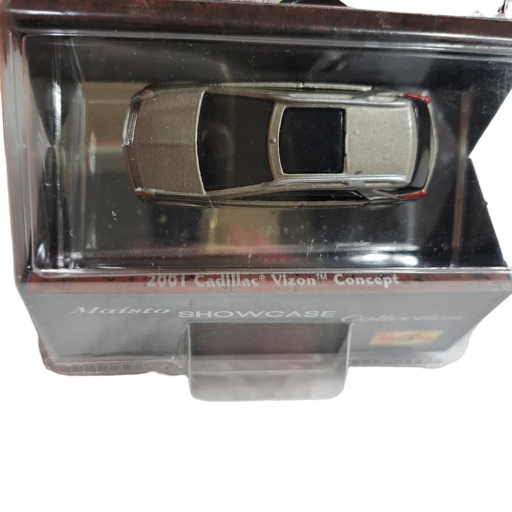 Maisto 2001 Grey Cadillac Vizon Concept‎ SUV Showcase Collection Die-Cast